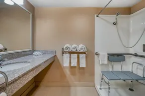 SureStay Hotel by Best Western Camarillo - Salle de bain
