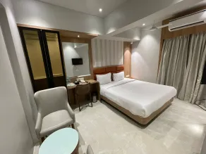Hotel The West Coast - Room