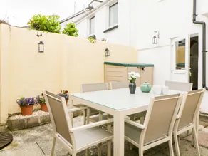 The Yellow House, 13 King Street - Balcon