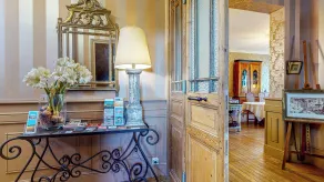 Demeure Saint Louis Historic manor, City 700m, free parking,A C,Clim,WIFI, city view, Garden - Reception