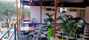 The Junction Resort Marigat - Restaurante