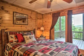 Luxe Blue Ridge Cabin Chasing Dreams w/ Hot Tub - Rom
