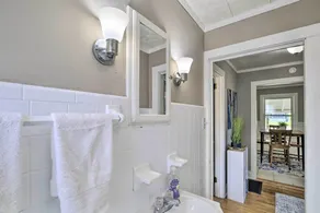 Cozy Cottage Near Dtwn Dining, Walk to Casino - Interiör