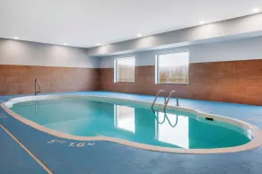 Comfort Inn Kendallville East - Piscine