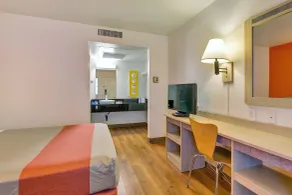 Super 8 by Wyndham Santa Rosa North - Chambre