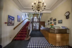 Willa Carlton - Lobby
