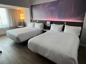 Armon Plaza Montreal Airport - Chambre
