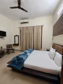 Hotel Downtown Kangra - Chambre