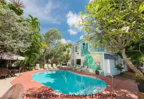 Wicker Guesthouse - Piscine