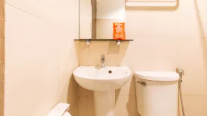 RedDoorz @ Manila Venetian Hotel - Salle de bain