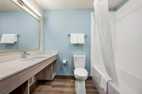 WoodSpring Suites Baton Rouge Airport - Room