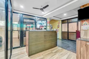 Season 4 Residences -Thiruvanmiyur Near Tidel park Apollo Proton cancer center and IIT Madras Research Park - Reception