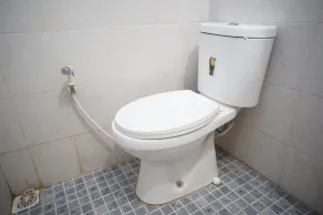 OYO 95348 Kost Baituna Syariah - Bathroom