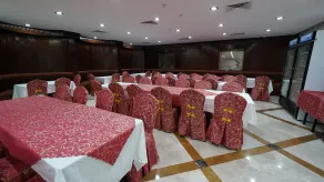Al Kiram Hotel - Restaurant