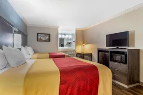 Econo Lodge Byron - Warner Robins - Room