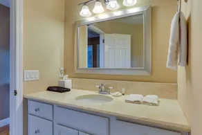 Warwick Vacation Rental w/ Private Yard & Fire Pit - Intérieur