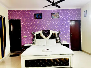 Roomshala 167 Hotel Red South Ex - Chambre