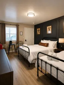 KC's Corner Motel - Rum