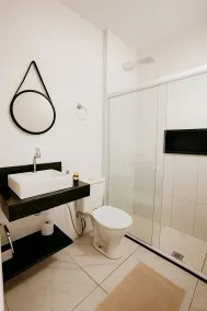 OLÍMPIA APARTS POUSADA apartamentos com cozinha e banheiro privativo PISCINA AQUECIDA - Bathroom