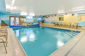 Super 8 by Wyndham Gurnee - Piscine