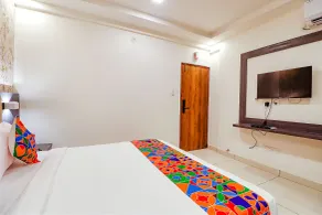 FabHotel Rotano Grand - Quarto