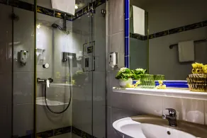 Hotel Stoiser Graz -Parkplatz inbegriffen! - Salle de bain