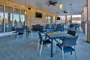 Holiday Inn Morgantown-University Area by IHG - Restaurante