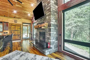 Galena Cabin on 20 Acres: 5 Mi to Downtown! - Innenbereich