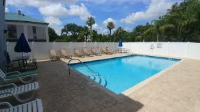 Days Inn & Suites by Wyndham Lakeland - Piscine