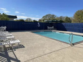 Days Inn by Wyndham Temple - Piscine
