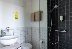 SLEEEP HOTEL Ansfelden - Casa de banho