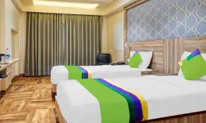 Treebo Classic Grande, Camp - Room
