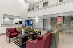 Red Roof PLUS+ & Suites Atlanta Airport South - Lobby
