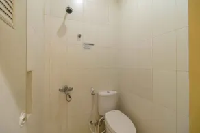 RedDoorz Syariah Near Jam Gadang Bukit tinggi 2 - Salle de bain