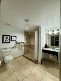 Country Inn & Suites by Radisson, Port Charlotte, FL - Salle de bain