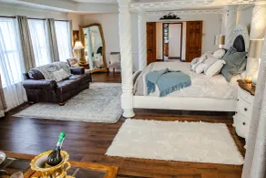 Towering Oaks Event & Retreat Center - Chambre