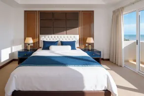 Ocean Breeze Sea View Luxury Apartments - Zimmer