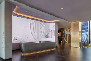 The WB Abu Dhabi, Curio Collection by Hilton - Réception