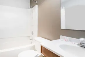 Super 8 by Wyndham Bremerton - Salle de bain