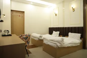 Shree Krishna Hotel & Restraunt - Habitación