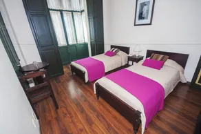 Hotel Naira - Room