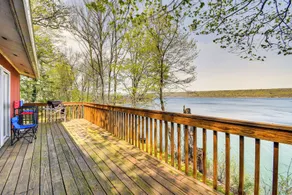 < 1 Mi to State Park: Trumansburg Cottage w/ Deck! - Interiør