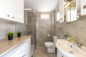 Pantaros Luxury Villas with pool - Bathroom