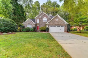 2 Mi to Lake Norman: Home w/ Deck in Huntersville! - Parte interna