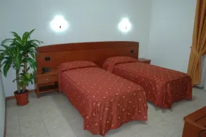 Real Asturias Hotel - Habitación