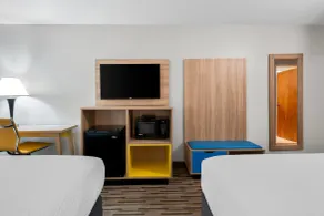 Days Inn by Wyndham Hillsdale - Zimmer