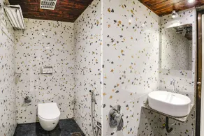 FabHotel Peralz - Nr Boriwali Station - Bathroom