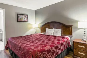 Econo Lodge Tallahassee I-10 near University - Rum
