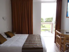 Brit Hotel Hermitage - Room