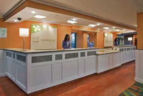 Holiday Inn & Suites Virginia Beach - North Beach by IHG - Recepción